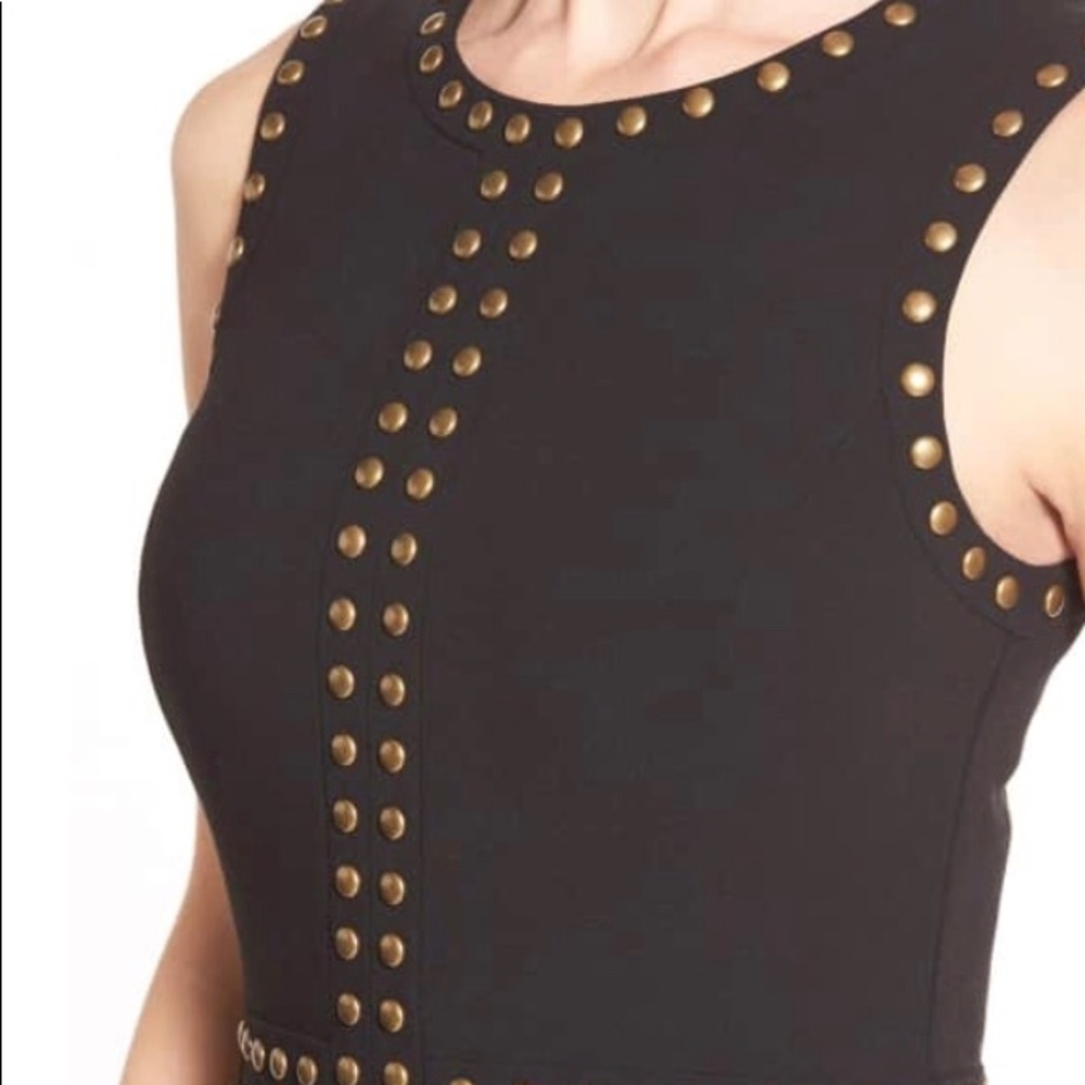 Studded Sheath Dress
HALOGEN - NWT